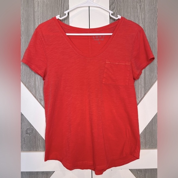 D23.04 Loft Women's Vintage Soft Pink/Red V-Neck Top S - Picture 1 of 6